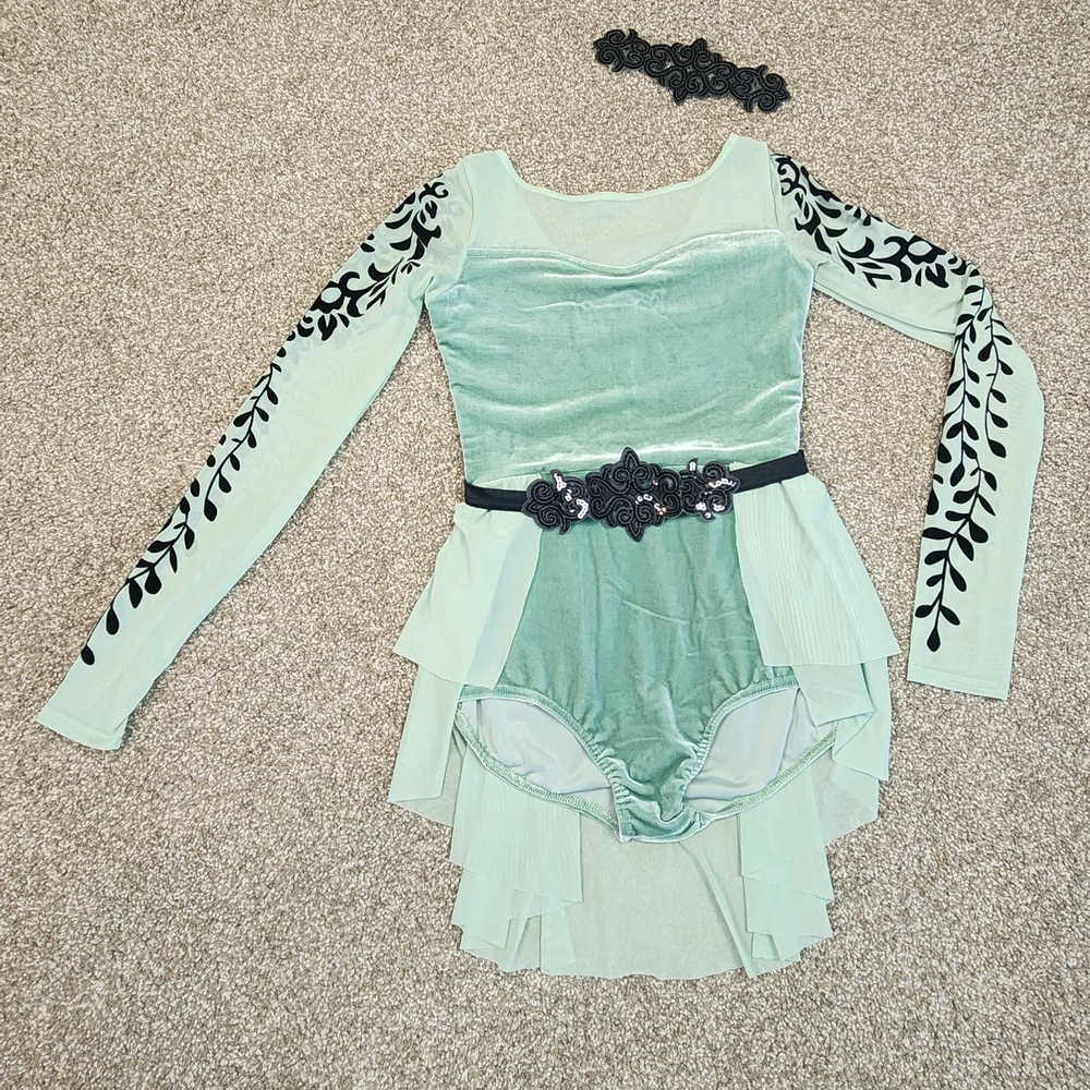 Elegant Green and Black Kids Dance Costume (Adult Small)